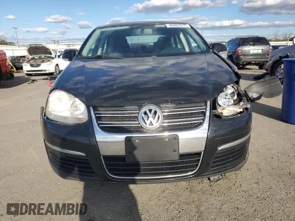 ✅ 2010 Volkswagen Jetta SE • VIN: 3VWRZ7AJ3AM043966 • Lot: 82007615. Wystawiony na Copart z przebiegiem 131 637 mil. Bezpłatny archiwum sprzedaży aukcyjnych z USA i szczegółowy raport historii pojazdu na DreamBid. Zdjęcie 5.