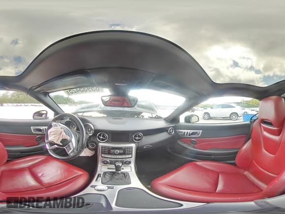 ✅ 2012 Mercedes-Benz SLK 350 • VIN: WDDPK5HA7CF016352 • Лот: 86710085. Опубликован ранее на Copart с пробегом 104 127 миль. Бесплатный доступ к архиву аукционных продаж из США и подробный отчёт об истории автомобиля на DreamBid. Изображение 14.