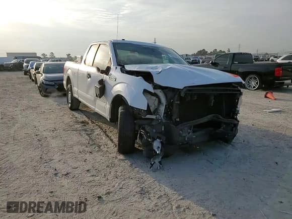 ✅ 2019 Ford F-150 XL • VIN: 1FTEX1C58KKC23778 • Lot: 55326005. Wystawiony na Copart z przebiegiem 123 570 mil. Bezpłatny archiwum sprzedaży aukcyjnych z USA i szczegółowy raport historii pojazdu na DreamBid. Zdjęcie 13.