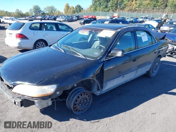 ✅ 1998 Honda Accord LX • VIN: 1HGCG5644WA241788 • Лот: 43463205. Опубликован ранее на IAAI с пробегом 94 133 миль. Бесплатный доступ к архиву аукционных продаж из США и подробный отчёт об истории автомобиля на DreamBid. Изображение 2.