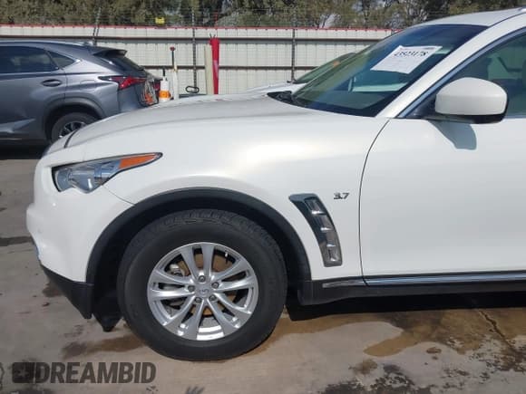 ✅ 2014 Infiniti QX70 • VIN: JN8CS1MW1EM411259 • Lot: 43523178. Wystawiony na IAAI z przebiegiem 51 201 mil. Bezpłatny archiwum sprzedaży aukcyjnych z USA i szczegółowy raport historii pojazdu na DreamBid. Zdjęcie 19.