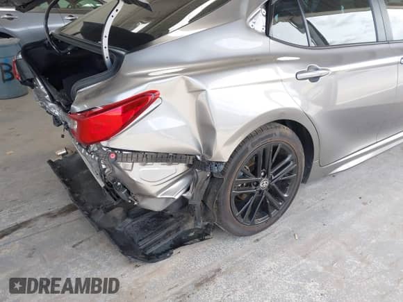 2025 Toyota Camry LE с VIN 4T1DAACK5SU558774, выставлен на аукционе IAAI как лот 43152721 с пробегом 8 106 миль миль и . История ставок и продаж доступна на DreamBid. Изображение 17.