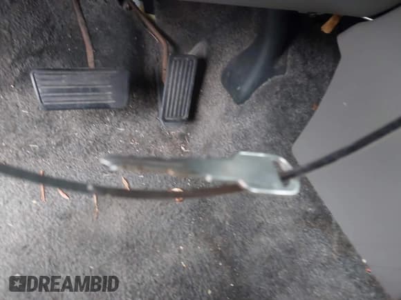 ✅ 2001 Chevrolet Suburban LT • VIN: 3GNFK16T71G205041 • Лот: 41910051. Опубликован ранее на IAAI с пробегом 283 015 миль. Бесплатный доступ к архиву аукционных продаж из США и подробный отчёт об истории автомобиля на DreamBid. Изображение 11.