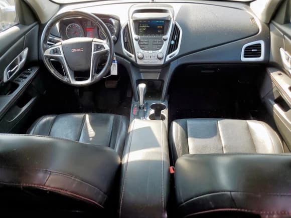 ✅ 2015 GMC Terrain SLT • VIN: 2GKFLTE39F6152661 • Lot: 80838305. Wystawiony na Copart z przebiegiem 148 482 mil. Bezpłatny archiwum sprzedaży aukcyjnych z USA i szczegółowy raport historii pojazdu na DreamBid. Zdjęcie 8.