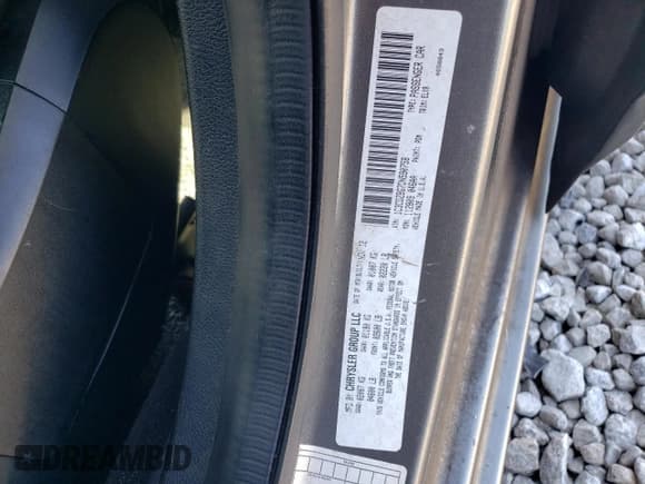 ✅ 2013 Dodge Avenger R/T • VIN: 1C3CDZBG7DN590758 • Lot: 81854594. Wystawiony na Copart z przebiegiem 210 303 mil. Bezpłatny archiwum sprzedaży aukcyjnych z USA i szczegółowy raport historii pojazdu na DreamBid. Zdjęcie 13.