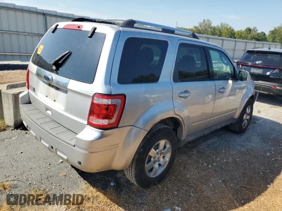 ✅ 2010 Ford Escape Limited • VIN: 1FMCU0E78AKC95146 • Лот: 80866295. Опубликован ранее на Copart с пробегом Не указан. Бесплатный доступ к архиву аукционных продаж из США и подробный отчёт об истории автомобиля на DreamBid. Изображение 3.