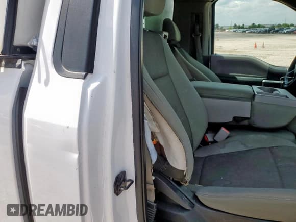 ✅ 2016 Ford F-150 XL • VIN: 1FTNF1CG0GKD81110 • Lot: 57208315. Listed on Copart with 211,574 mi. Free auction sales archive from the USA and detailed vehicle history report at DreamBid. Image 10.