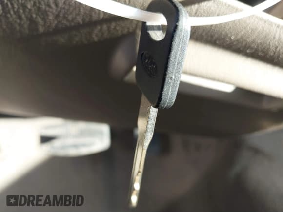 ✅ 2005 Ford F-250 XL • VIN: 1FTSW21595EB59154 • Lot: 41634938. Listed on IAAI with 232,970 mi. Free auction sales archive from the USA and detailed vehicle history report at DreamBid. Image 11.