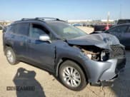 ✅ 2022 Toyota Corolla Cross LE • VIN: 7MUBAABG4NV025628 • Лот: 71487435. Опубликован ранее на Copart с пробегом 42 944 миль. Бесплатный доступ к архиву аукционных продаж из США и подробный отчёт об истории автомобиля на DreamBid. Изображение 4.