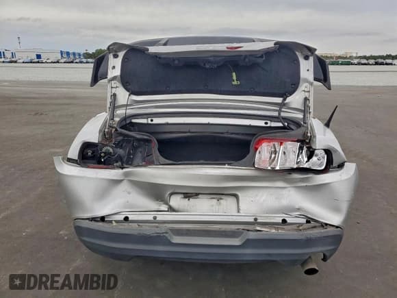 ✅ 2010 Ford Mustang V6 • VIN: 1ZVBP8EN8A5113414 • Лот: 94558195. Опубликован ранее на Copart с пробегом 132 819 миль. Бесплатный доступ к архиву аукционных продаж из США и подробный отчёт об истории автомобиля на DreamBid. Изображение 6.