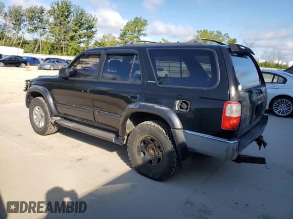 ✅ 1997 Toyota 4Runner Limited • VIN: JT3HN87RXV0120598 • Lot: 84046235. Wystawiony na Copart z przebiegiem 198 959 mil. Bezpłatny archiwum sprzedaży aukcyjnych z USA i szczegółowy raport historii pojazdu na DreamBid. Zdjęcie 2.