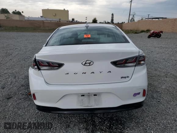 ✅ 2019 Hyundai Sonata • VIN: KMHE14L20KA091397 • Лот: 59568415. Опубликован ранее на Copart с пробегом 83 031 миль. Бесплатный доступ к архиву аукционных продаж из США и подробный отчёт об истории автомобиля на DreamBid. Изображение 6.