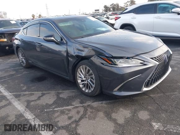 ✅ 2022 Lexus ES 300h Luxury • VIN: 58AEA1C16NU014227 • Lot: 41504883. Listed on IAAI with 55,850 mi. Free auction sales archive from the USA and detailed vehicle history report at DreamBid. Image 1.