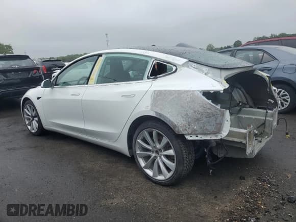 ✅ 2020 Tesla Model 3 Long Range • VIN: 5YJ3E1EB0LF620903 • Lot: 54807185. Wystawiony na Copart z przebiegiem 106 900 mil. Bezpłatny archiwum sprzedaży aukcyjnych z USA i szczegółowy raport historii pojazdu na DreamBid. Zdjęcie 2.