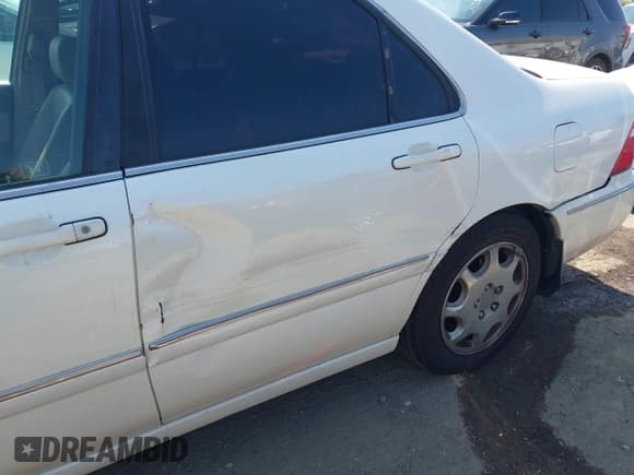 ✅ 2004 Acura RL w/Navigation System • VIN: JH4KA96634C005251 • Лот: 42386644. Опубликован ранее на IAAI с пробегом 238 540 миль. Бесплатный доступ к архиву аукционных продаж из США и подробный отчёт об истории автомобиля на DreamBid. Изображение 6.