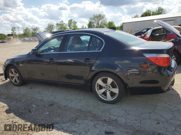 ✅ 2007 BMW 5 Series 530xi • VIN: WBANF73527CU26069 • Лот: 56948665. Опубликован ранее на Copart с пробегом 139 007 миль. Бесплатный доступ к архиву аукционных продаж из США и подробный отчёт об истории автомобиля на DreamBid. Изображение 2.