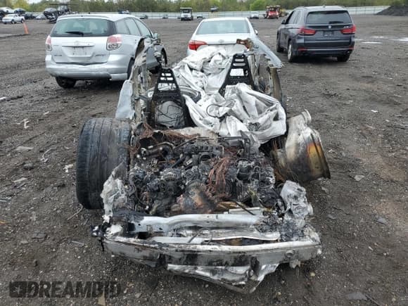 ✅ 2022 Porsche 911 Turbo S • VIN: WP0AD2A92NS256122 • Lot: 55649955. Wystawiony na Copart z przebiegiem Nie podano. Bezpłatny archiwum sprzedaży aukcyjnych z USA i szczegółowy raport historii pojazdu na DreamBid. Zdjęcie 6.