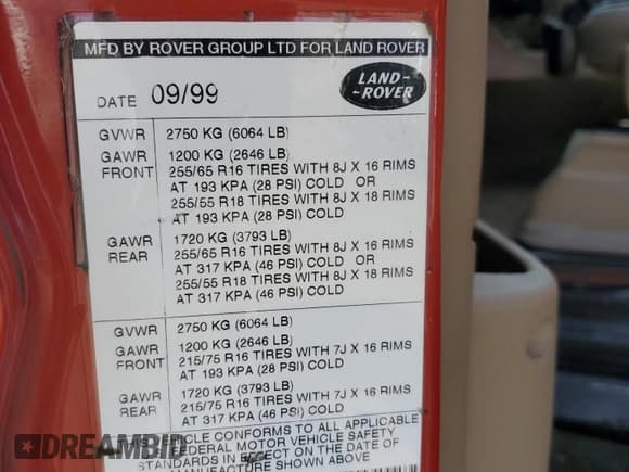 ✅ 2000 Land Rover Discovery Cloth • VIN: SALTY1543YA240519 • Lot: 61064814. Wystawiony na Copart z przebiegiem 246 287 mil. Bezpłatny archiwum sprzedaży aukcyjnych z USA i szczegółowy raport historii pojazdu na DreamBid. Zdjęcie 15.