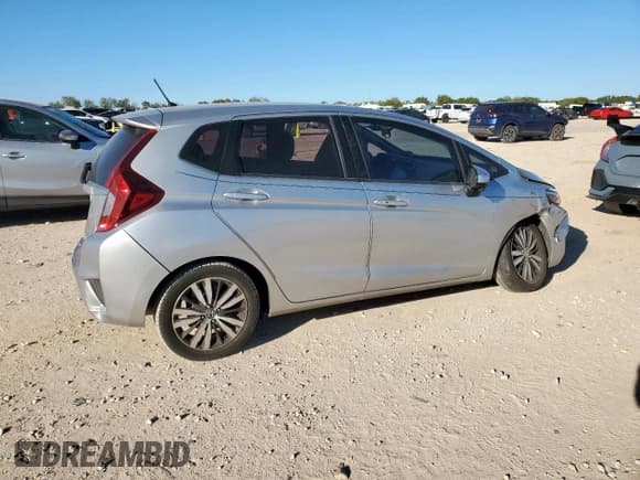 ✅ 2016 Honda Fit EX • VIN: JHMGK5H75GX017576 • Lot: 90629555. Listed on Copart with 62,631 mi. Free auction sales archive from the USA and detailed vehicle history report at DreamBid. Image 3.