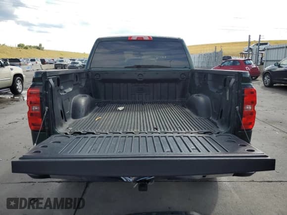 ✅ 2015 Chevrolet Silverado 1500 LT • VIN: 3GCUKREHXFG129463 • Лот: 68848934. Опубликован ранее на Copart с пробегом 176 023 миль. Бесплатный доступ к архиву аукционных продаж из США и подробный отчёт об истории автомобиля на DreamBid. Изображение 6.