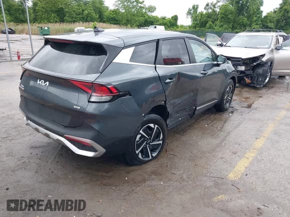✅ 2024 Kia Sportage LX • VIN: KNDPUCDG7R7137579 • Lot: 42297216. Wystawiony na IAAI z przebiegiem 3 600 mil. Bezpłatny archiwum sprzedaży aukcyjnych z USA i szczegółowy raport historii pojazdu na DreamBid. Zdjęcie 4.