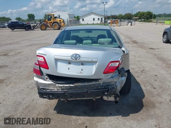 ✅ 2009 Toyota Camry • VIN: 4T1BE46K89U332828 • Lot: 42807671. Wystawiony na IAAI z przebiegiem 132 144 mil. Bezpłatny archiwum sprzedaży aukcyjnych z USA i szczegółowy raport historii pojazdu na DreamBid. Zdjęcie 17.