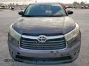 ✅ 2015 Toyota Highlander XLE • VIN: 5TDJKRFH3FS146026 • Lot: 90114775. Listed on Copart with 160,943 mi. Free auction sales archive from the USA and detailed vehicle history report at DreamBid. Image 5.