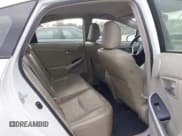 ✅ 2014 Toyota Prius Two • VIN: JTDKN3DU6E1735737 • Лот: 43817896. Опубликован ранее на IAAI с пробегом 209 554 миль. Бесплатный доступ к архиву аукционных продаж из США и подробный отчёт об истории автомобиля на DreamBid. Изображение 8.