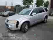 2006 Saturn VUE z VIN 5GZCZ534X6S813243, wystawiony jako Copart lot #66766353 z przebiegiem 254 700 mil mil oraz Nie do naprawy • Non repairable. Historia ofert i sprzedaży dostępna na DreamBid. Obrazek 1.