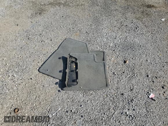 ✅ 2015 Chevrolet Impala LT • VIN: 1G1115SLXFU133509 • Лот: 65459384. Опубликован ранее на Copart с пробегом 138 530 миль. Бесплатный доступ к архиву аукционных продаж из США и подробный отчёт об истории автомобиля на DreamBid. Изображение 14.