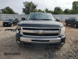 ✅ 2010 Chevrolet Silverado 1500 LT • VIN: 1GCSKSE30AZ119004 • Lot: 71615405. Wystawiony na Copart z przebiegiem 132 153 mil. Bezpłatny archiwum sprzedaży aukcyjnych z USA i szczegółowy raport historii pojazdu na DreamBid. Zdjęcie 5.
