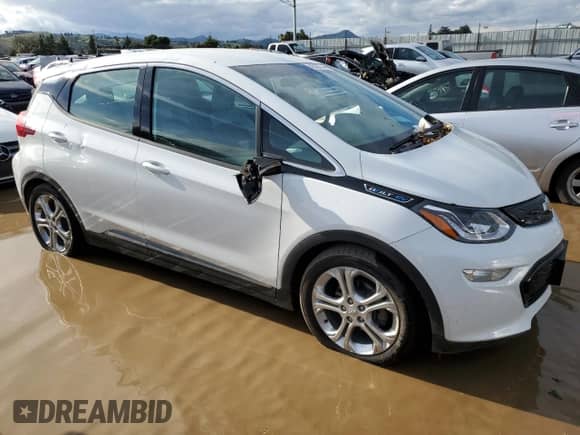 2020 Chevrolet Bolt EV LT z VIN 1G1FW6S00L4109377, wystawiony jako Copart lot #45285744 z przebiegiem 18 617 mil mil oraz . Historia ofert i sprzedaży dostępna na DreamBid. Obrazek 4.