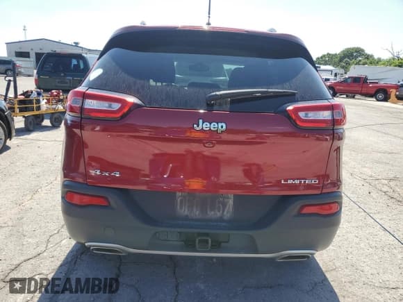 ✅ 2015 Jeep Cherokee Limited • VIN: 1C4PJMDS1FW648726 • Лот: 61469665. Опубликован ранее на Copart с пробегом 124 632 миль. Бесплатный доступ к архиву аукционных продаж из США и подробный отчёт об истории автомобиля на DreamBid. Изображение 6.