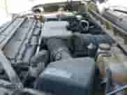 2021 Chevrolet Silverado 1500 LT z VIN 3GCUYDEDXMG375568, wystawiony jako IAAI lot #42412870 z przebiegiem 81 347 mil mil oraz . Historia ofert i sprzedaży dostępna na DreamBid. Obrazek 19.