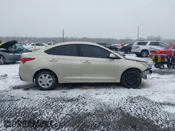 ✅ 2020 Hyundai Accent SE • VIN: 3KPC24A61LE099165 • Лот: 41352009. Опубликован ранее на IAAI с пробегом 55 359 миль. Бесплатный доступ к архиву аукционных продаж из США и подробный отчёт об истории автомобиля на DreamBid. Изображение 14.