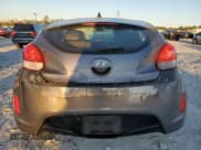 ✅ 2013 Hyundai Veloster w/Gray Int • VIN: KMHTC6AD5DU093584 • Lot: 83708564. Wystawiony na Copart z przebiegiem 138 955 mil. Bezpłatny archiwum sprzedaży aukcyjnych z USA i szczegółowy raport historii pojazdu na DreamBid. Zdjęcie 6.