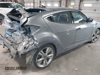✅ 2017 Hyundai Veloster • VIN: KMHTC6AD7HU321025 • Lot: 41432334. Wystawiony na IAAI z przebiegiem 88 647 mil. Bezpłatny archiwum sprzedaży aukcyjnych z USA i szczegółowy raport historii pojazdu na DreamBid. Zdjęcie 4.