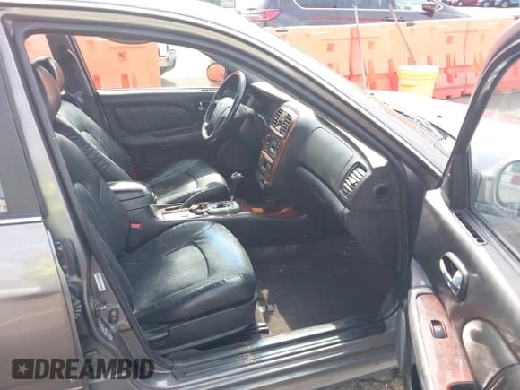 ✅ 2004 Hyundai Sonata GLS • VIN: KMHWF35H84A010991 • Lot: 42459128. Listed on IAAI with 223,133 mi. Free auction sales archive from the USA and detailed vehicle history report at DreamBid. Image 5.