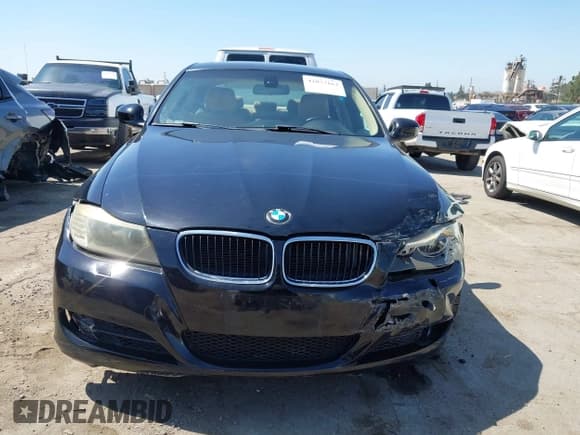 ✅ 2011 BMW 3 Series 328i xDrive • VIN: WBAPK7C57BA972469 • Lot: 42873163. Listed on IAAI with 113,771 mi. Free auction sales archive from the USA and detailed vehicle history report at DreamBid. Image 12.