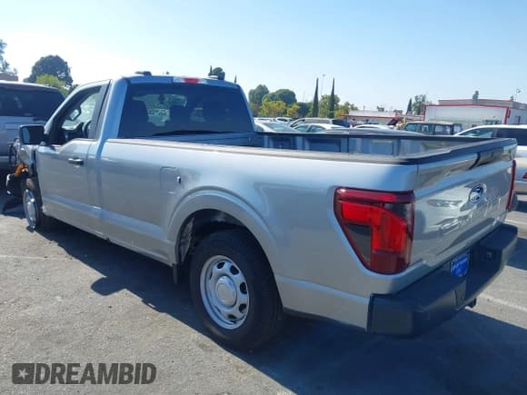 ✅ 2024 Ford F-150 XL • VIN: 1FTMF1KP4RKE76544 • Lot: 42877289. Listed on IAAI with 2,141 mi. Free auction sales archive from the USA and detailed vehicle history report at DreamBid. Image 3.