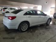 ✅ 2012 Chrysler 200 Touring • VIN: 1C3CCBBG9CN131384 • Лот: 93143585. Опубликован ранее на Copart с пробегом 133 753 миль. Бесплатный доступ к архиву аукционных продаж из США и подробный отчёт об истории автомобиля на DreamBid. Изображение 3.