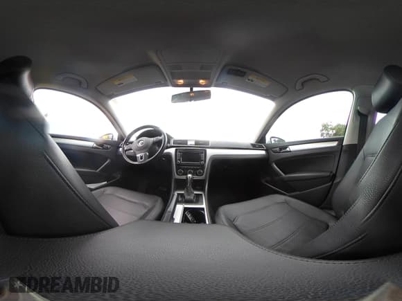 ✅ 2012 Volkswagen Passat SE • VIN: 1VWBP7A30CC073455 • Lot: 42720979. Listed on IAAI with 105,680 mi. Free auction sales archive from the USA and detailed vehicle history report at DreamBid. Image 19.