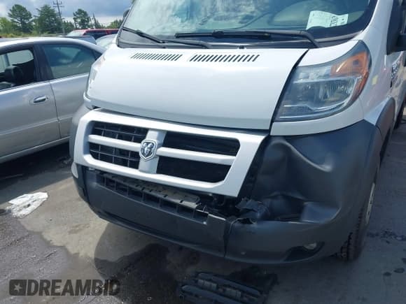 ✅ 2014 Ram ProMaster Cargo • VIN: 3C6TRVCG5EE106247 • Lot: 42982622. Wystawiony na IAAI z przebiegiem 163 795 mil. Bezpłatny archiwum sprzedaży aukcyjnych z USA i szczegółowy raport historii pojazdu na DreamBid. Zdjęcie 6.