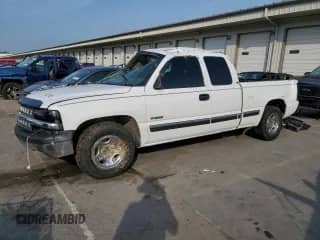 ✅ 2002 Chevrolet Silverado 1500 LS • VIN: 2GCEC19V321341384 • Lot: 66527885. Wystawiony na Copart z przebiegiem Nie podano mil. Skorzystaj z bezpłatnego archiwum sprzedaży aukcyjnych z USA i zobacz szczegółowy raport historii pojazdu na DreamBid. Zdjęcie 1.