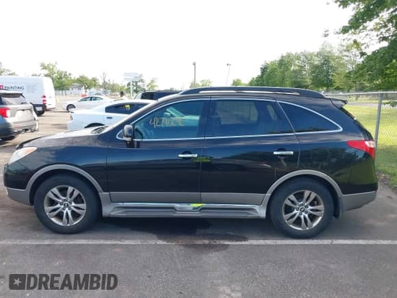 2012 Hyundai Veracruz Limited с VIN KM8NUDCC4CU187419, выставлен на аукционе IAAI как лот 42790292 с пробегом 246 744 миль миль и . История ставок и продаж доступна на DreamBid. Изображение 6.