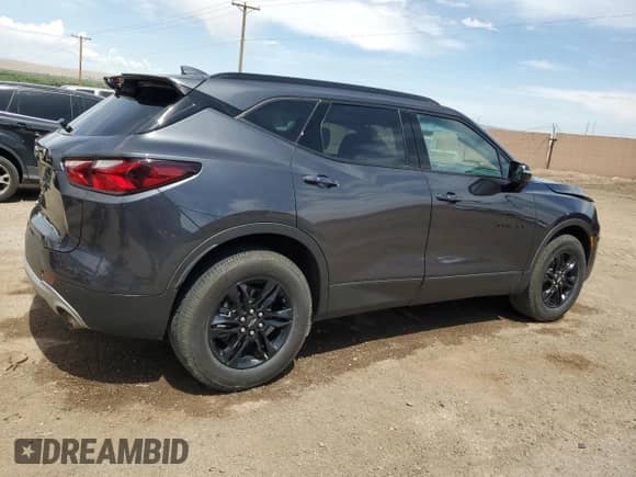 2022 Chevrolet Blazer LT z VIN 3GNKBJR41NS236338, wystawiony jako Copart lot #59004265 z przebiegiem 61 561 mil mil oraz Szkoda całkowita • Salvage title. Historia ofert i sprzedaży dostępna na DreamBid. Obrazek 3.