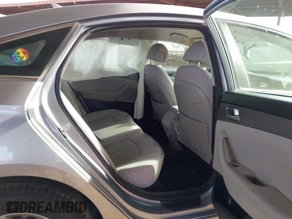 ✅ 2015 Hyundai Sonata SE • VIN: 5NPE24AF5FH059986 • Лот: 43608969. Опубликован ранее на IAAI с пробегом 115 546 миль. Бесплатный доступ к архиву аукционных продаж из США и подробный отчёт об истории автомобиля на DreamBid. Изображение 8.