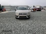 ✅ 2020 Lincoln Nautilus Standard • VIN: 2LMPJ8J93LBL15854 • Lot: 51266195. Listed on Copart with 37,398 mi. Free auction sales archive from the USA and detailed vehicle history report at DreamBid. Image 14.