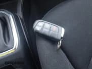 ✅ 2020 Jeep Renegade Latitude • VIN: ZACNJBBB2LPK99984 • Lot: 42916487. Listed on IAAI with 46,933 mi. Free auction sales archive from the USA and detailed vehicle history report at DreamBid. Image 11.