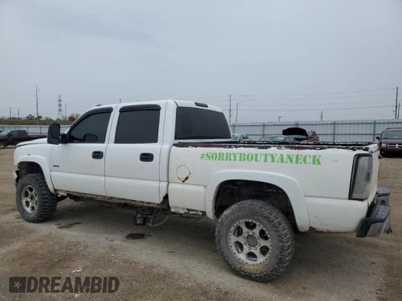 ✅ 2005 Chevrolet Silverado 2500HD LS • VIN: 1GCHK23255F863175 • Lot: 90364075. Wystawiony na Copart z przebiegiem 246 315 mil. Bezpłatny archiwum sprzedaży aukcyjnych z USA i szczegółowy raport historii pojazdu na DreamBid. Zdjęcie 2.
